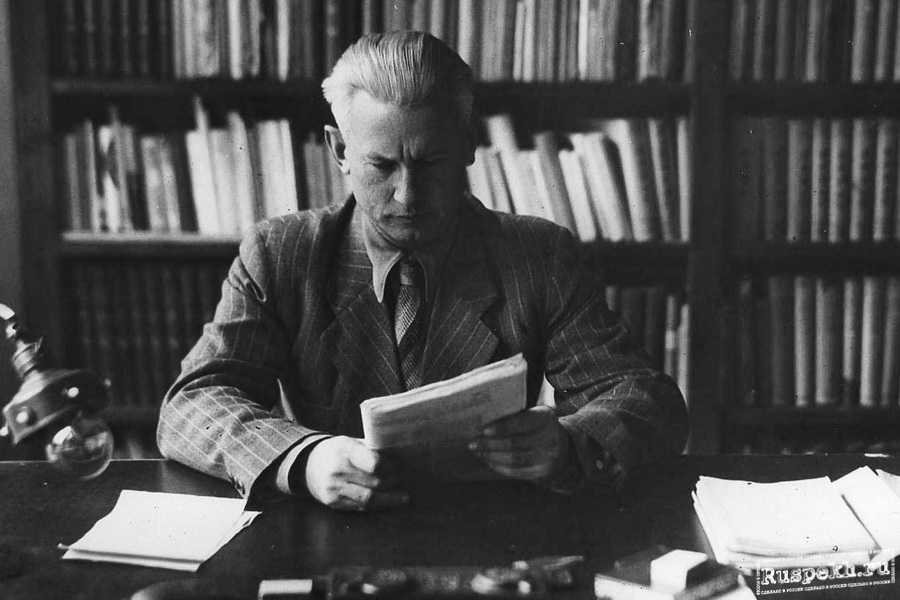 Александр фадеев биография кратко. александр фадеев