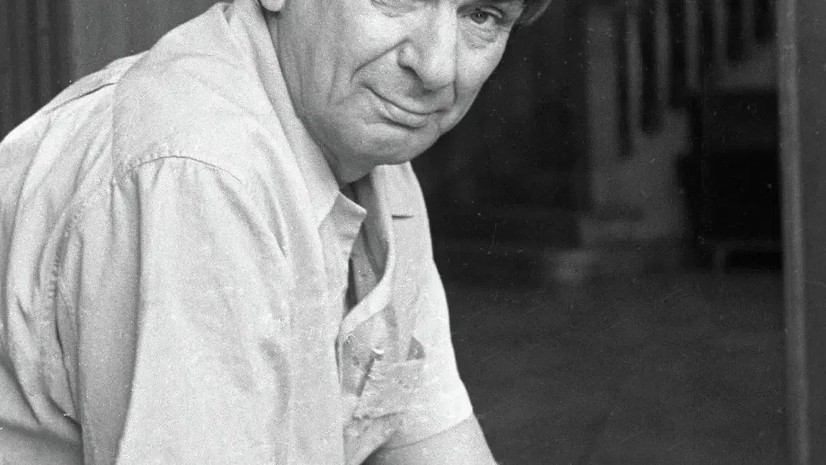 Юрий домбровский биография. краткая биография юрия домбровского. занимательные факты из жизни