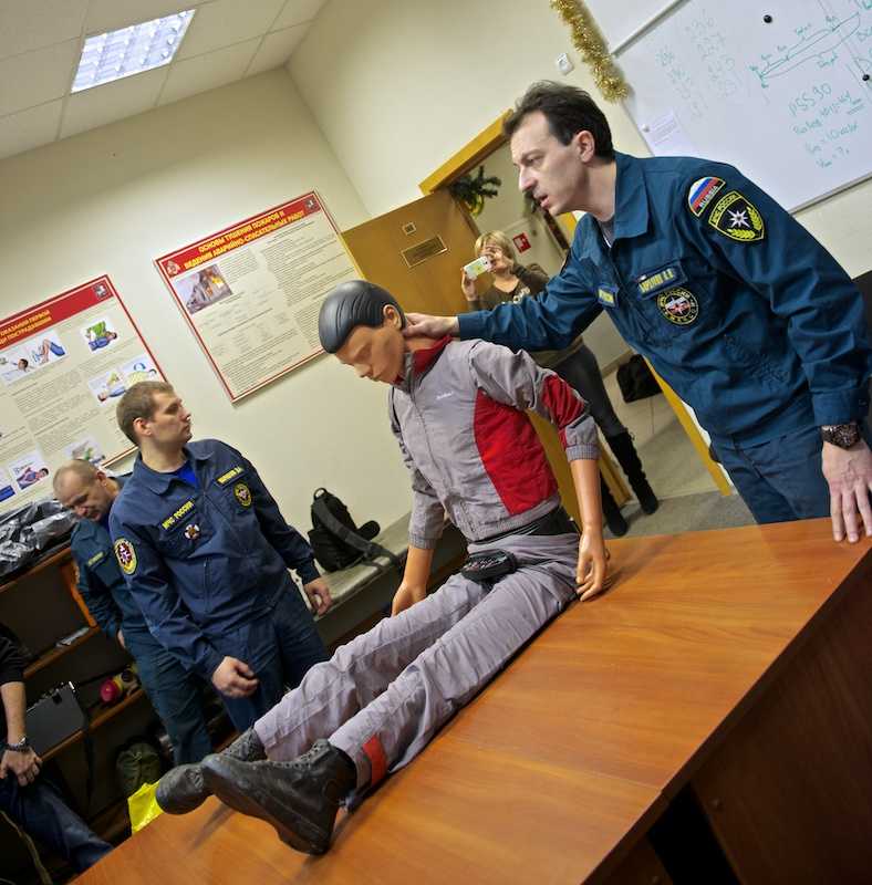Как стать пожарным и спасателем мчс: пошаговая инструкция и возможности для женщин в россии | официальный сайт муп жкх г. межгорье
